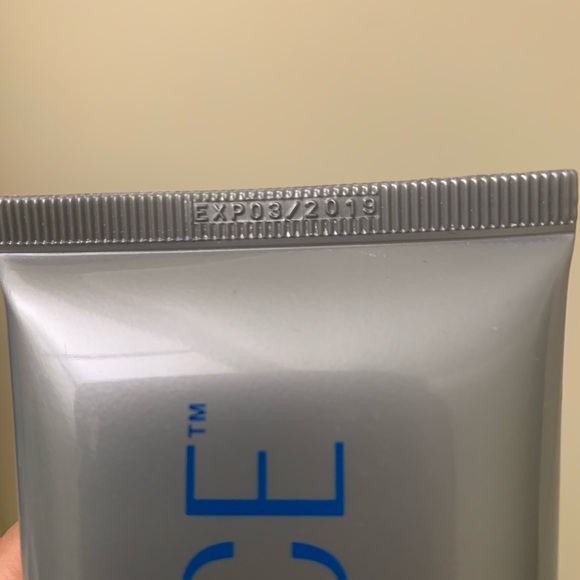 LUMINESCE ultimate lifting mask - Picture 3 of 4